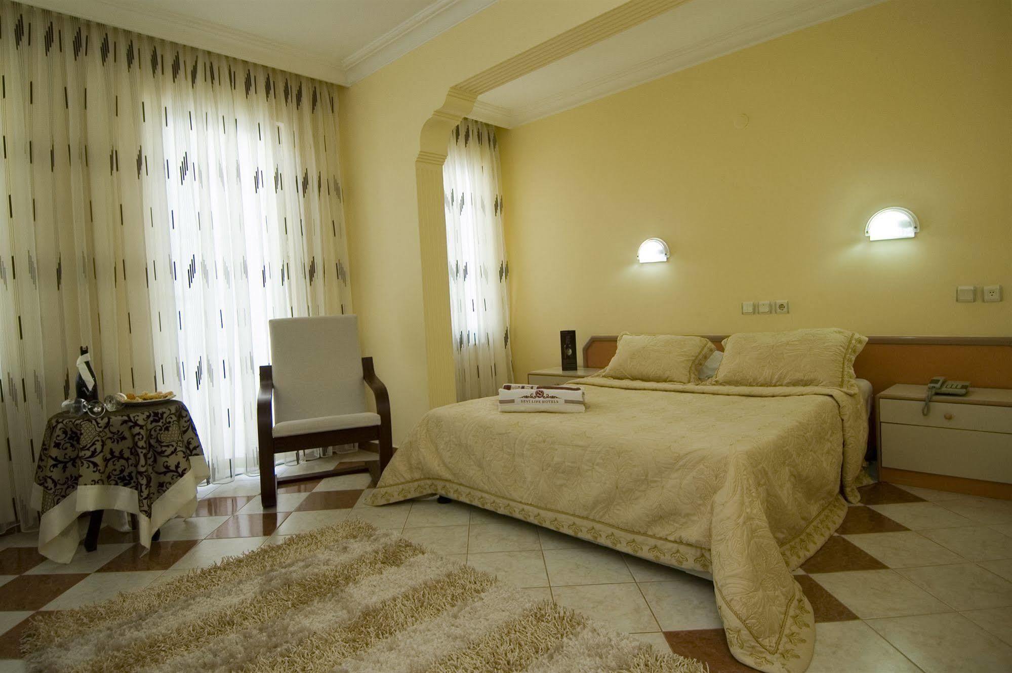 Sevi Classic Hotel Фетхие Экстерьер фото